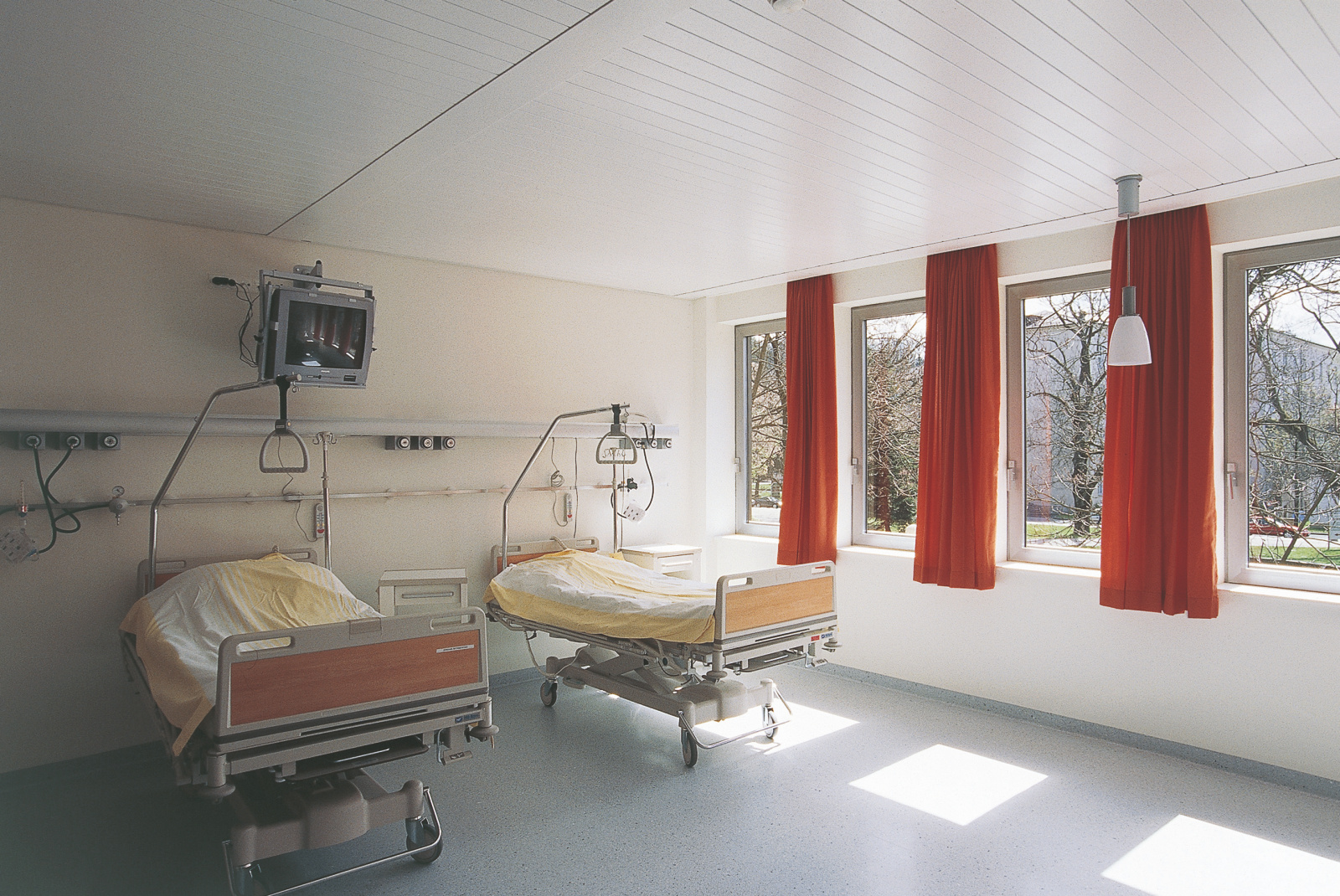 hospital room, sickroom, Reference
