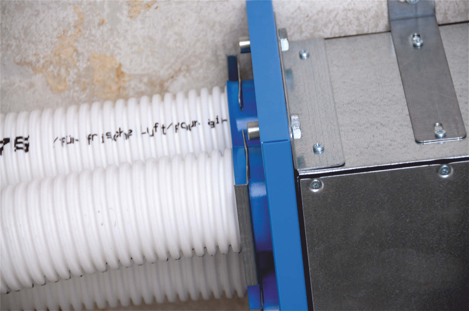 Reference Zehnder ComfoCube APV mounting plate Comfortable indoor ventilation Top view